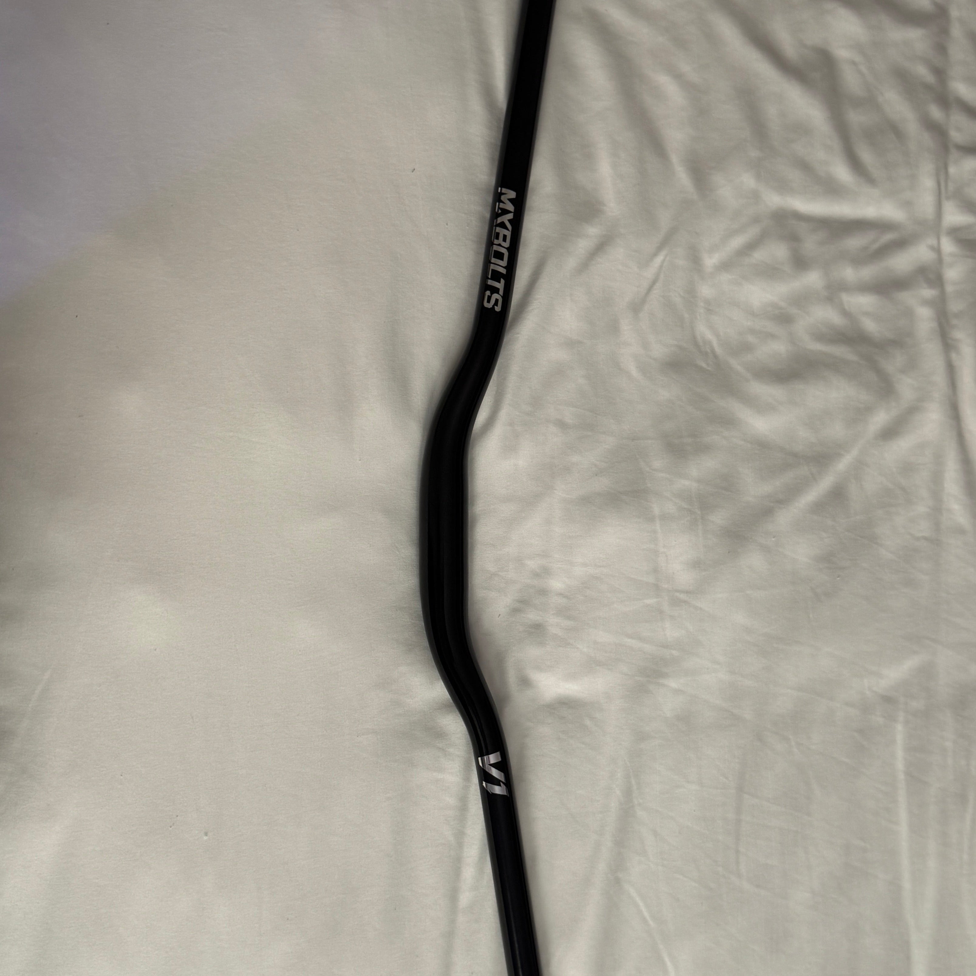 MXBOLTS Gloss Black Handlebar (31.8mm) (COLLECTIVE)