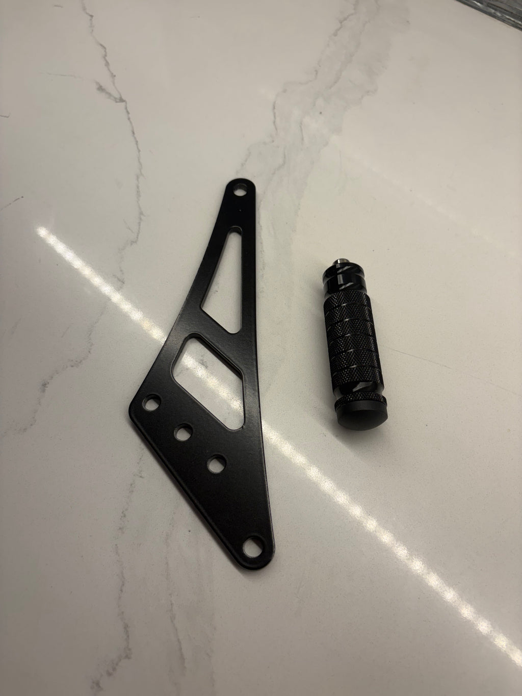 Surron Ultra Bee Shiftlock and Bracket